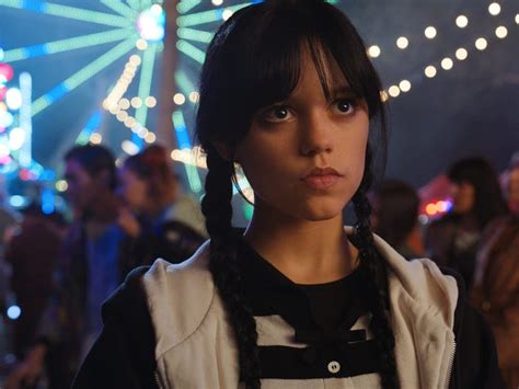 is jenna ortega lesbian|Netflixs Wednesday Creators Say Theyre Open To。